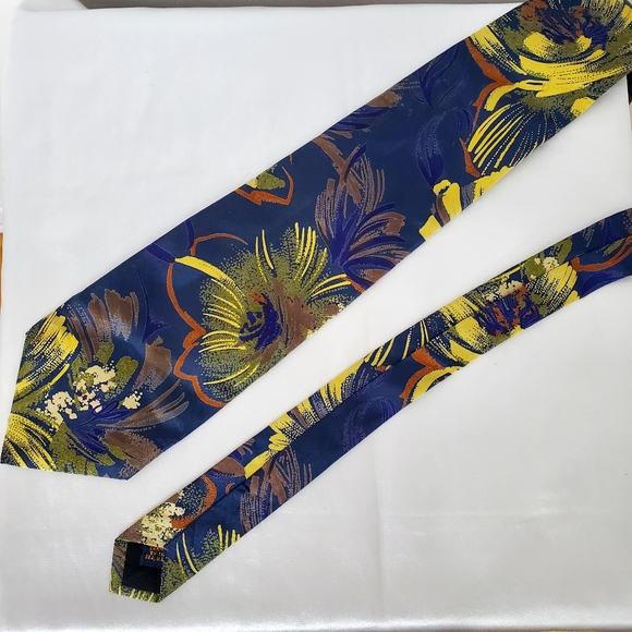 Authantic Mulberry Silk tie - Picture 5 of 13